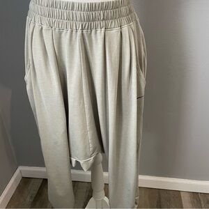 Nike Avant Move Harem Parachute Capri Pants